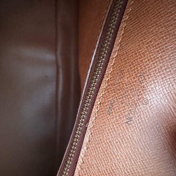 Vintage Louis Vuitton Boulogne authentic shoulder bag with original dust bag - Picture 8 of 13